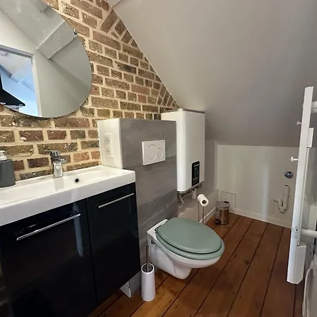 Joli Studio Proche Gare Entierement Renove شقة